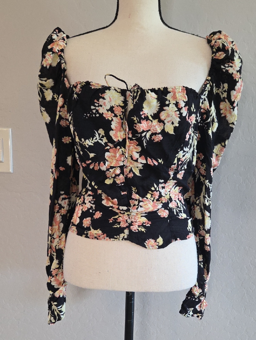 Free People Black Floral Square-Neck Puff Sleeve Blouse Size Large NWT